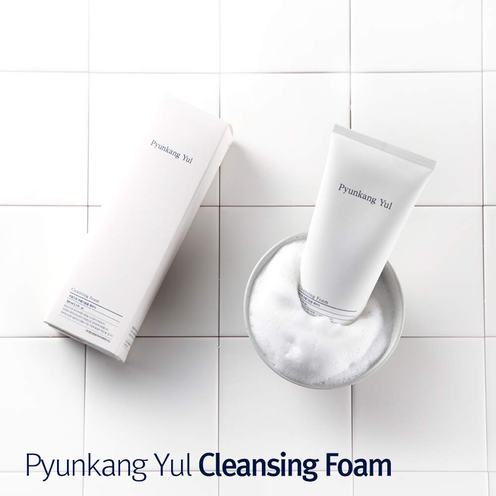 Pyunkang Yul foam amount in palm for scale and easy dosing benefit