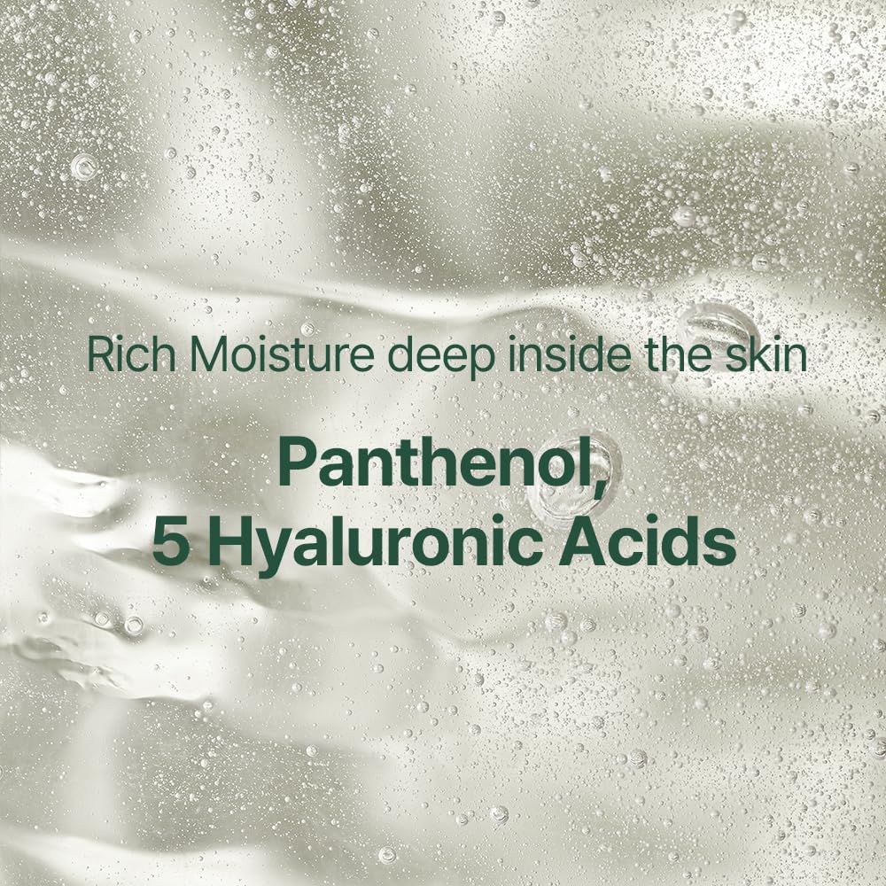 Pyunkang Yul texture droplet on hand demonstrating lightweight feel and quick absorption