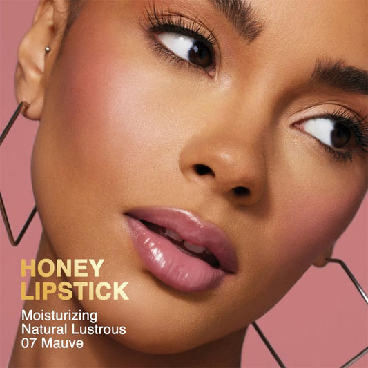 QIDSTERS texture swipe showing smooth hydrating pigment and finish