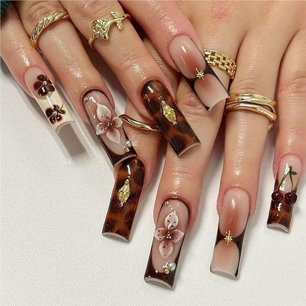 QQPPOLIU lifestyle image styling nails with outfit for polished appearance