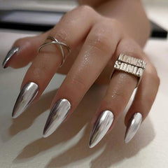 Qsnidy mirrored surface close-up highlighting salon-like shine and clarity