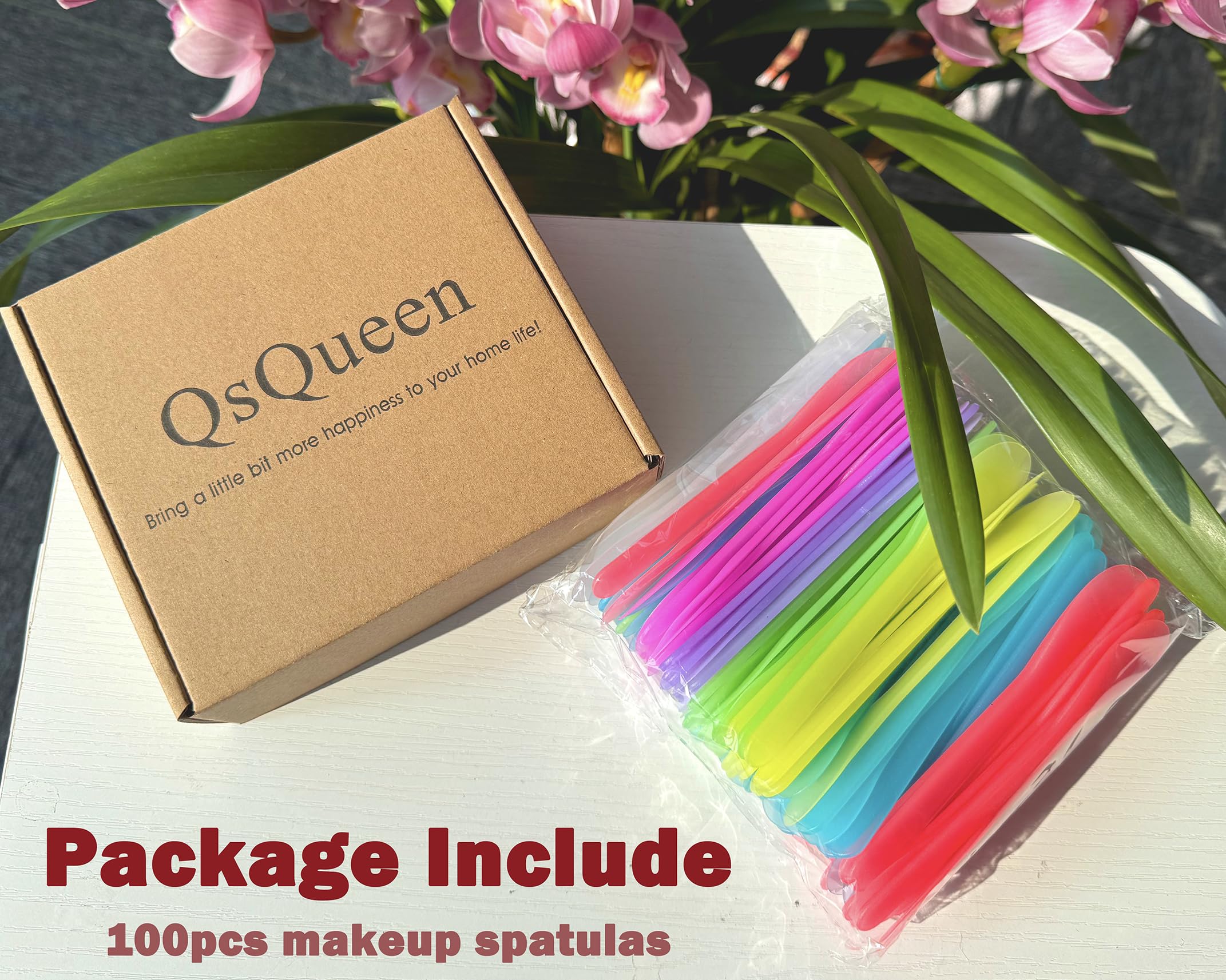 QsQueen spatula bent to show flexible PP tip for scraping jars cleanly