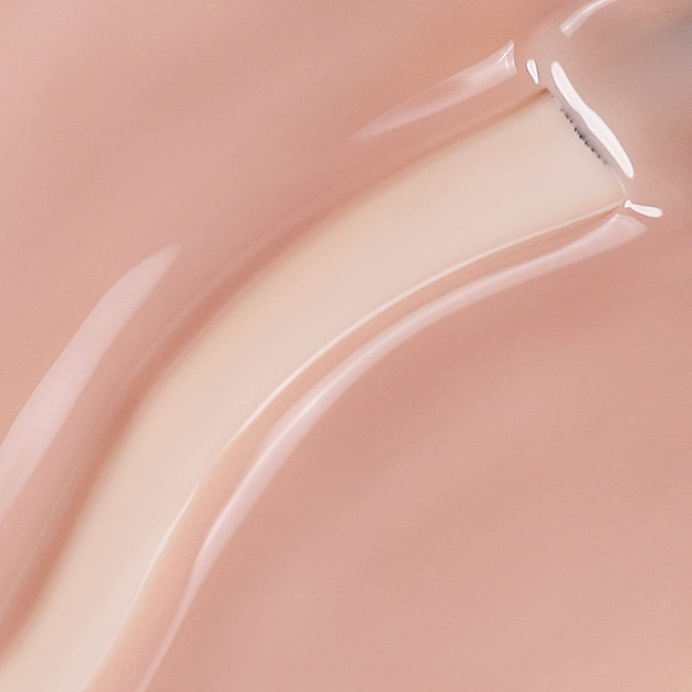 RARJSM applying rubber base to nail tip, demonstrating quick extension and shaping benefit
