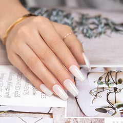 RARJSM close-up of gel texture displaying smooth, non-yellowing formula benefit