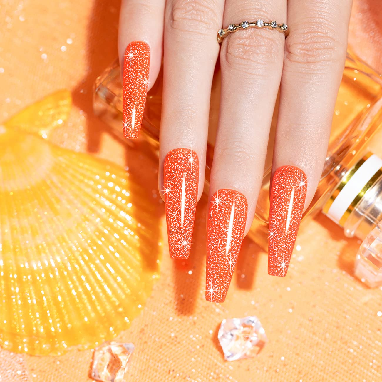 RARJSM close-up of diamond shimmer flakes revealing reflective sparkle benefit
