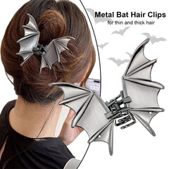 RAUIMOUR small clip holding fine strands for precise styling benefit