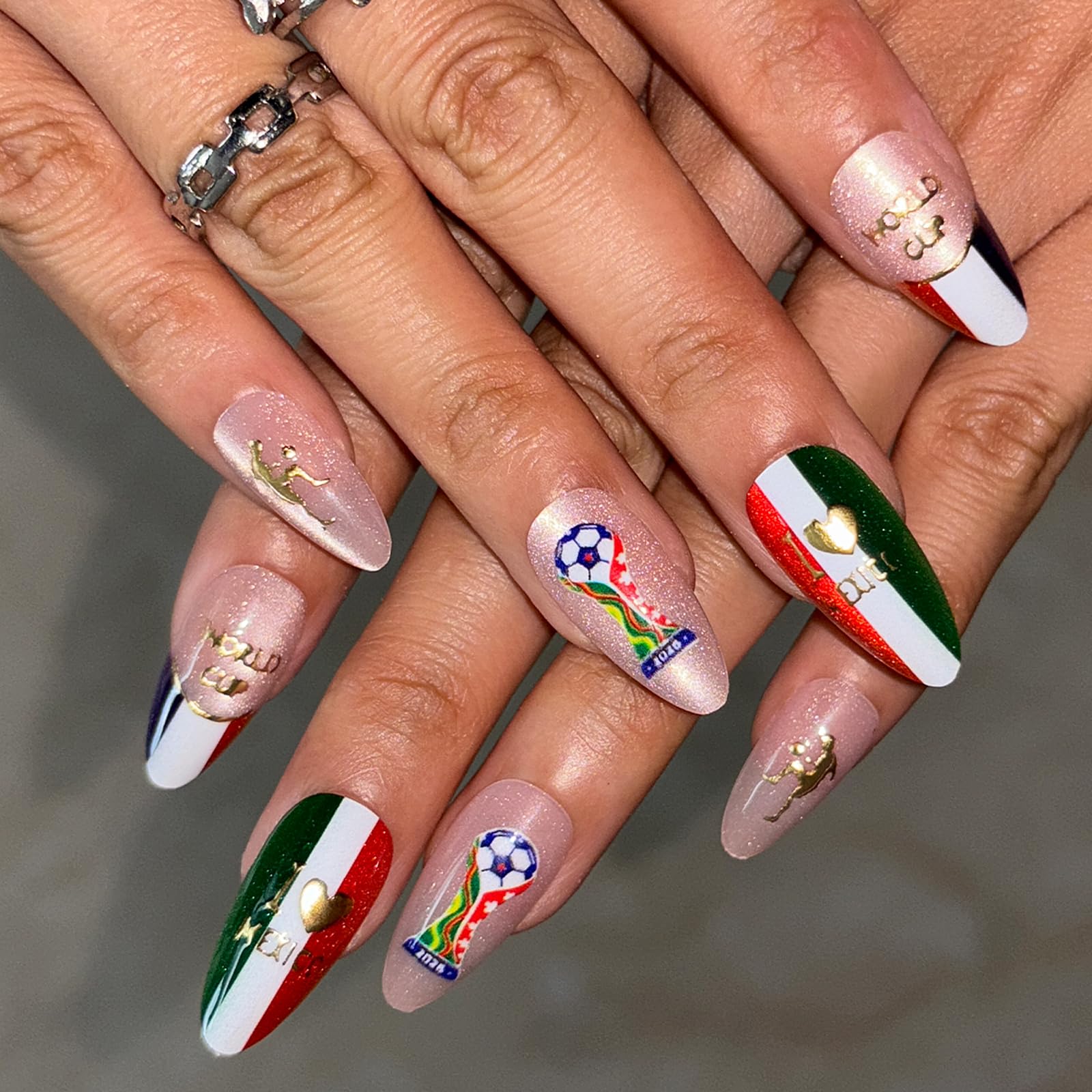Rdntbeu front packaging showing Mexico World Cup themed nails and organized storage