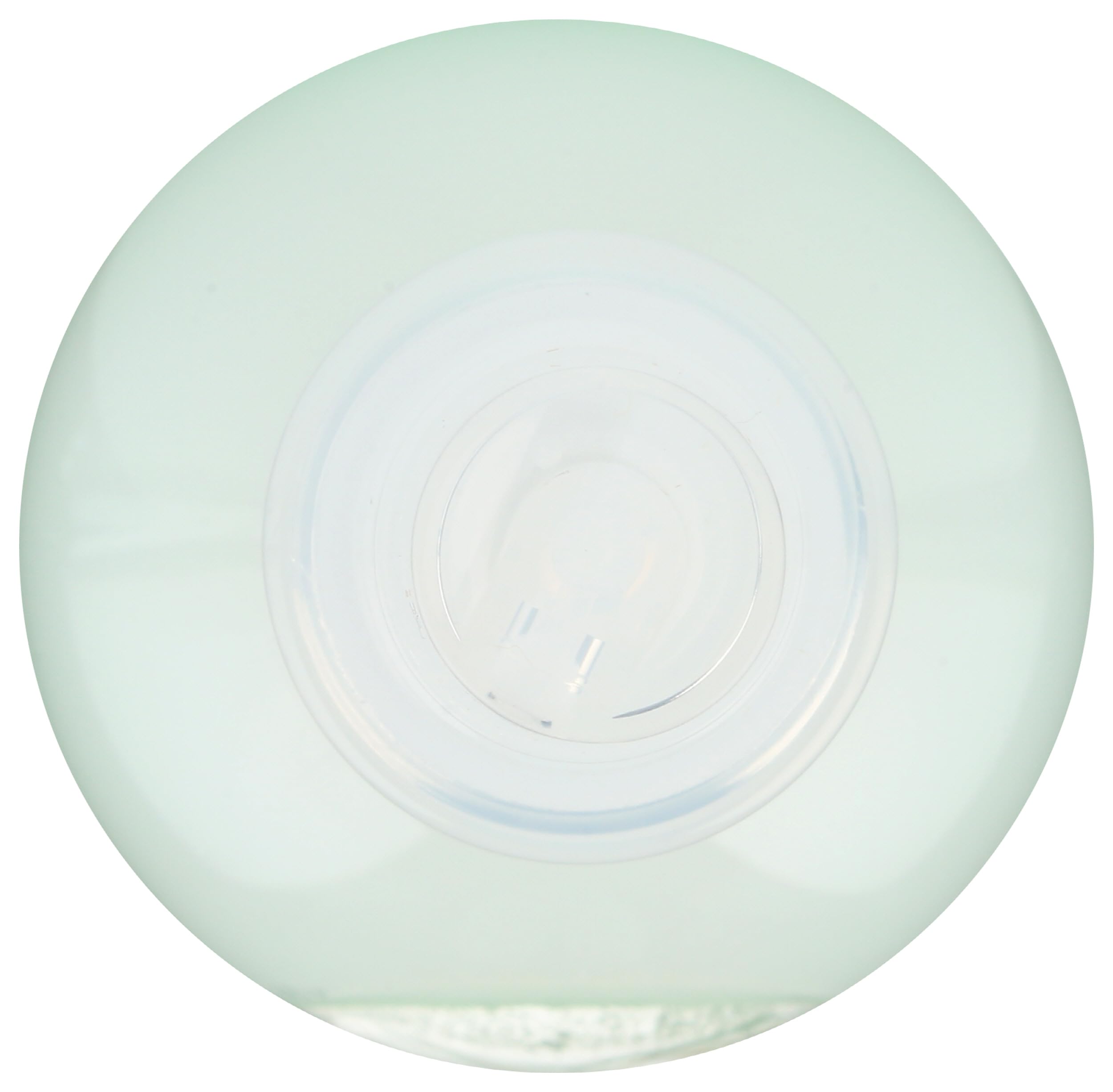 RENPURE mist settling on hair strands to show lightweight texture and reduced frizz benefit