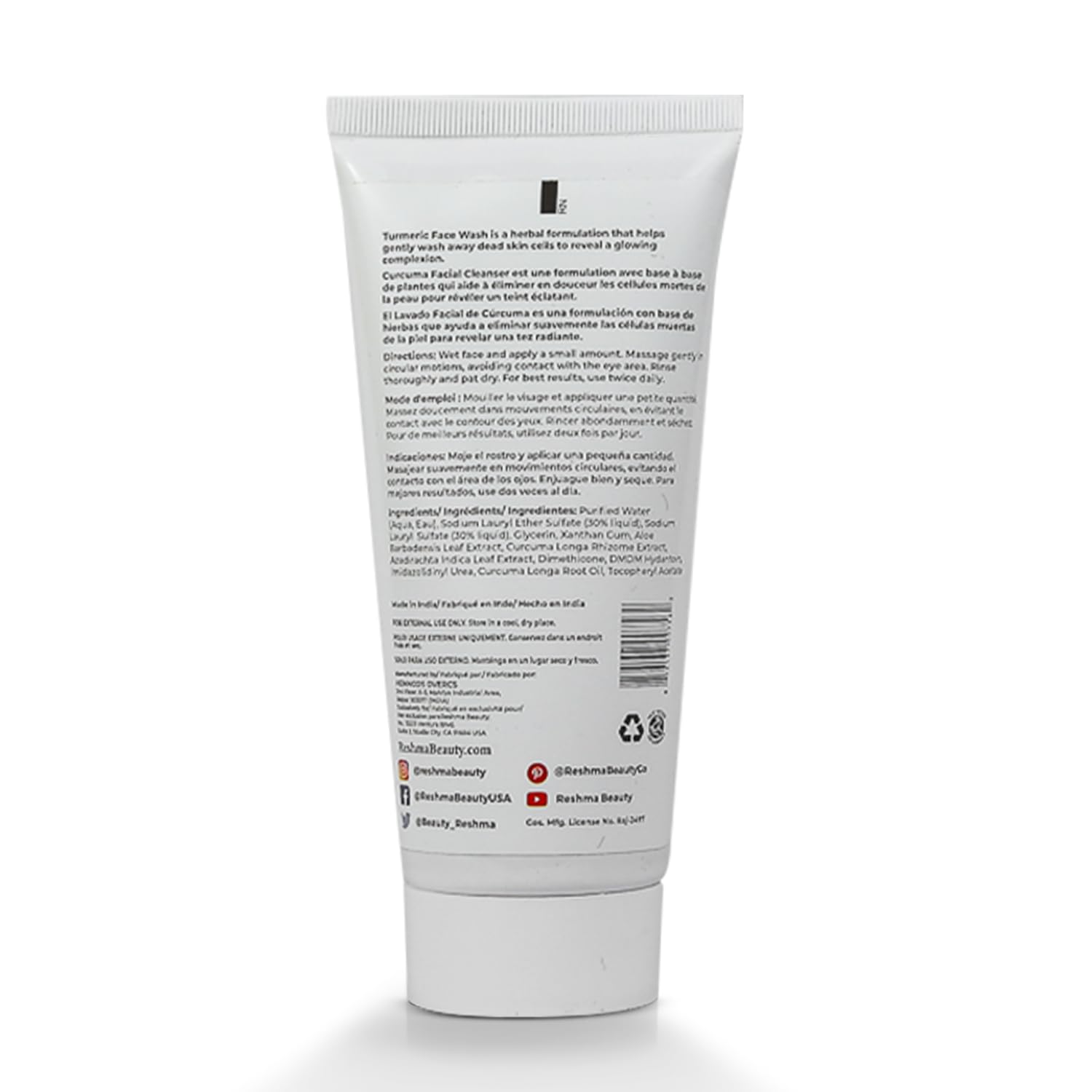 Reshma Beauty creamy foam texture close-up for gentle cleansing