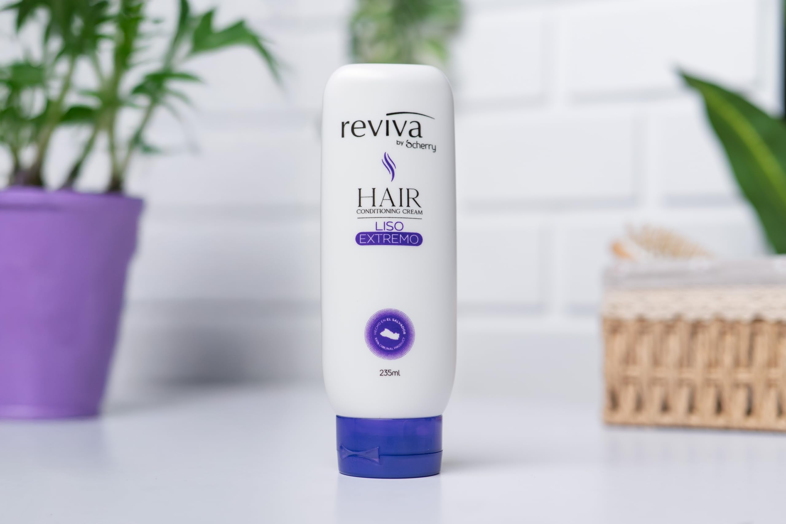 REVIVA BY CHERRY close-up cream texture illustrating rich hydration and easy spreadability