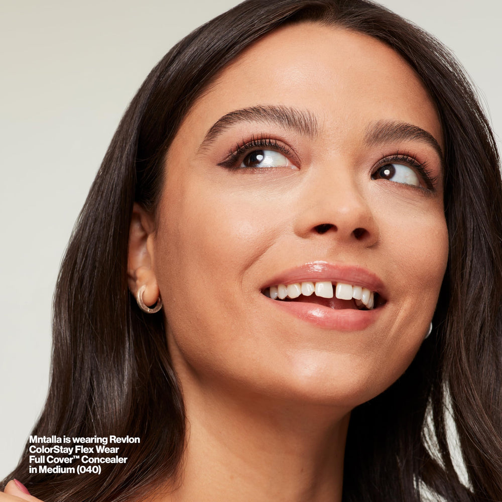 Revlon ColorStay Flex side label close-up showing ingredient highlights