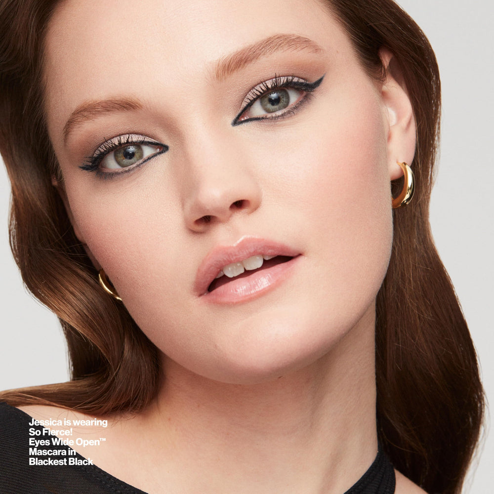 Revlon lower-lash application image showing precise control and definition