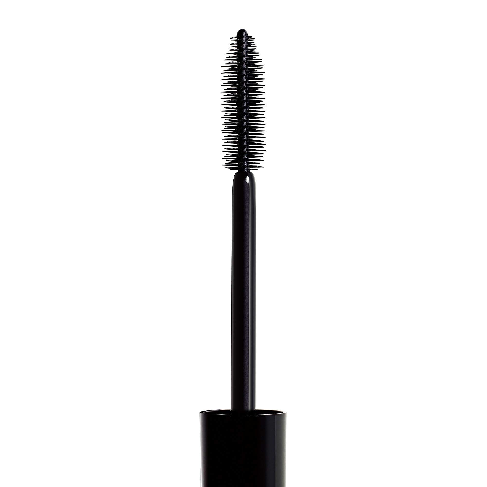 Revlon So Fierce brush coating texture displaying formula adherence for volume and lift