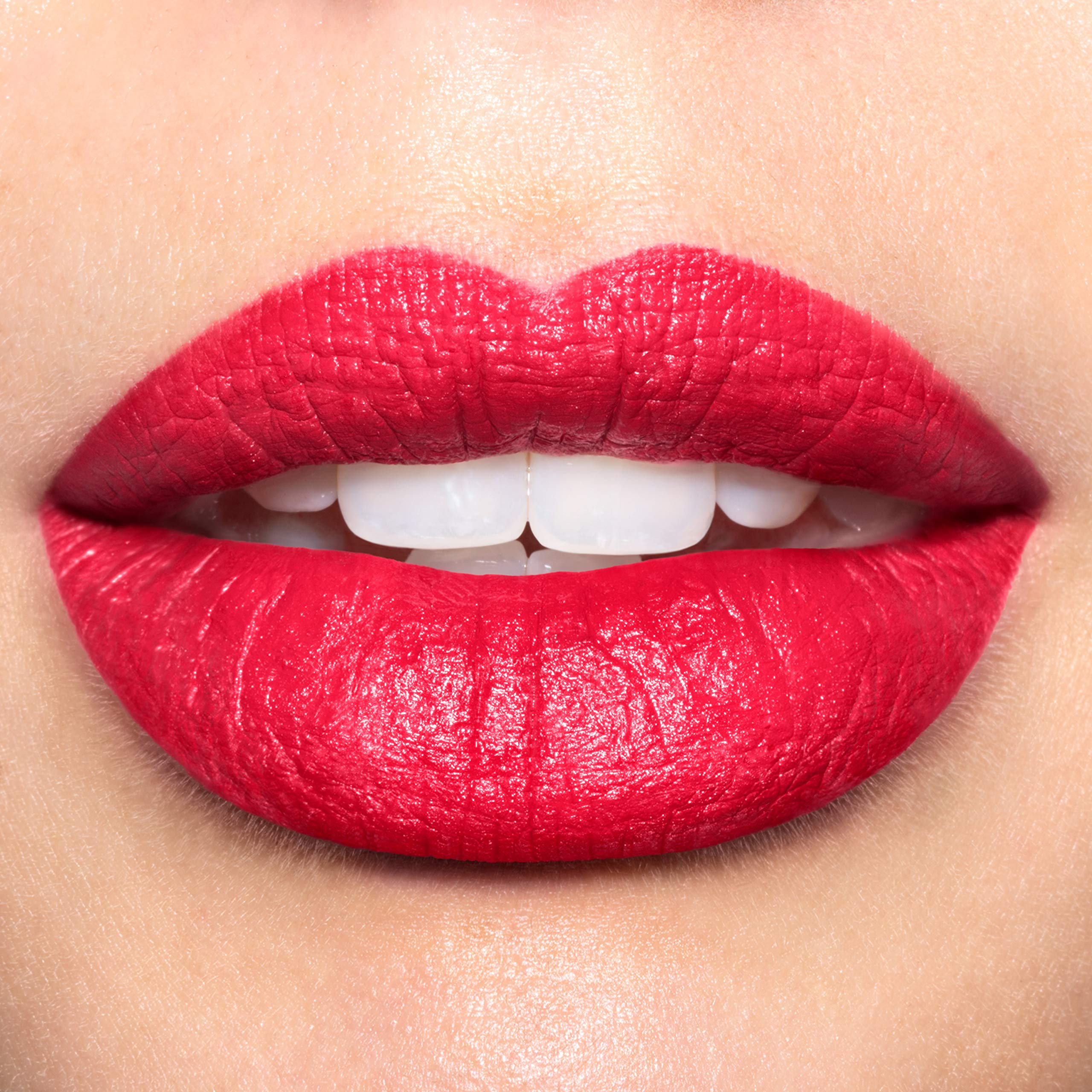 Revlon creamy-to-matte texture close-up showing smooth glide and hydrating finish