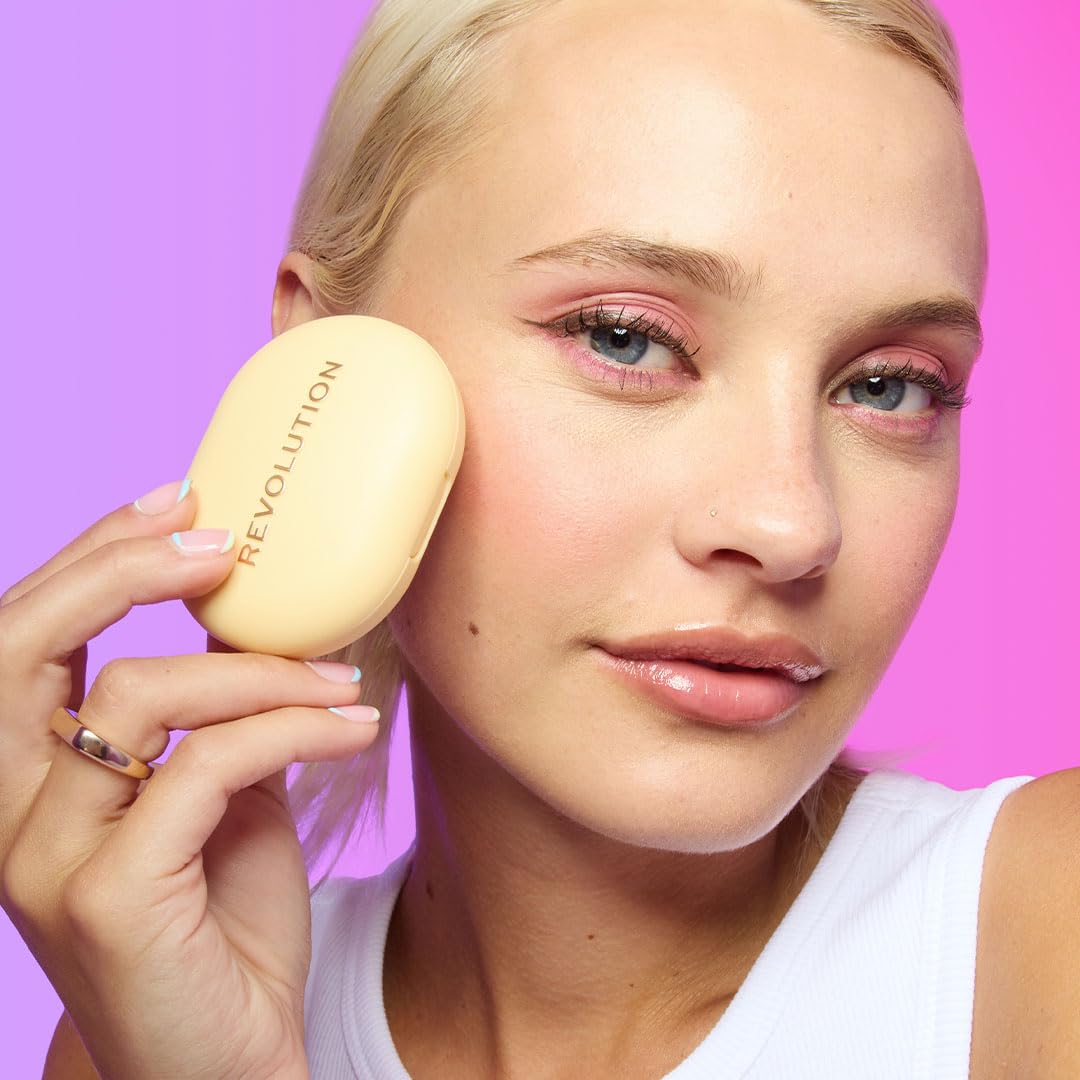 Revolution close-up of Powder Pops texture revealing blurring pigments benefit