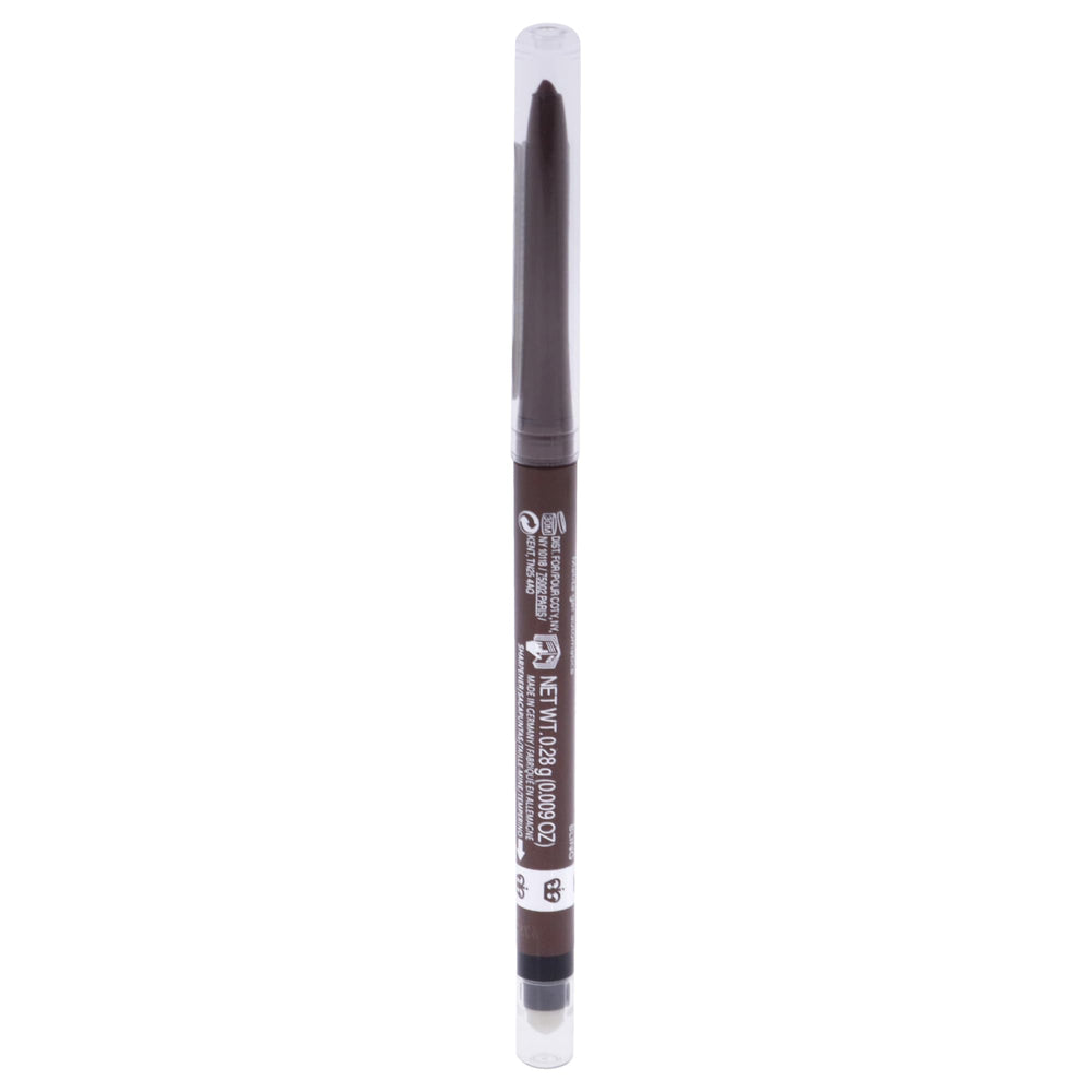 Rimmel Exaggerate Copper Bling applied on model's eye demonstrates luminous smoky definition