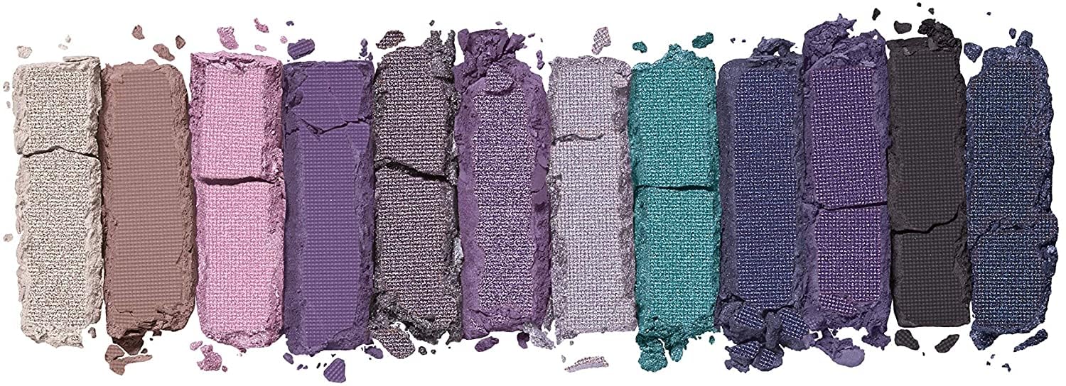 Rimmel Magnif'Eyes close-up of shadow pans showing shimmer texture and blendability