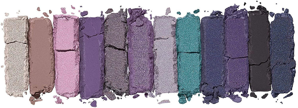 Rimmel Magnif'Eyes close-up of shadow pans showing shimmer texture and blendability