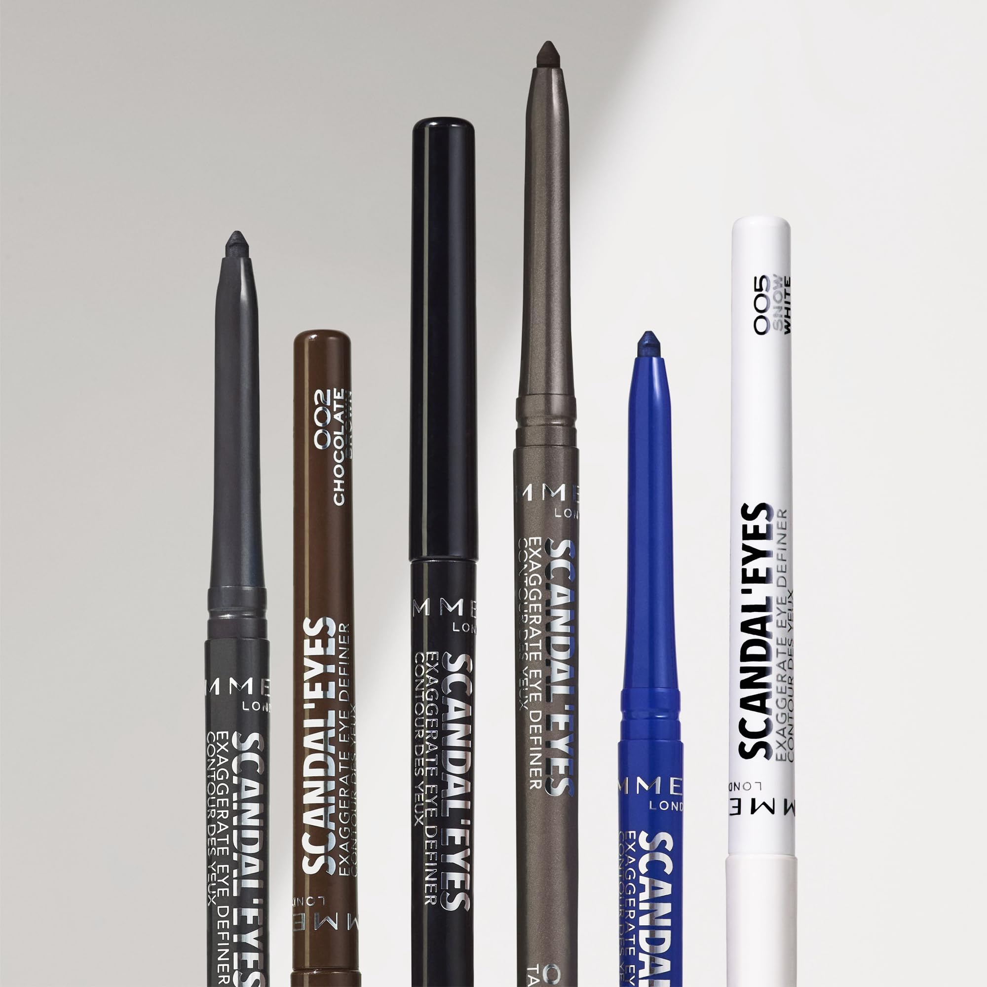 Rimmel close-up of retractable tip, precise lining benefit