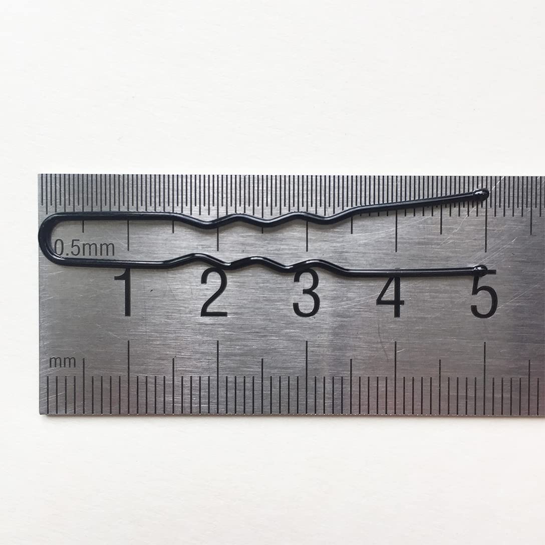 RN BEAUTY pins next to ruler showing 5cm size for accurate styling benefit