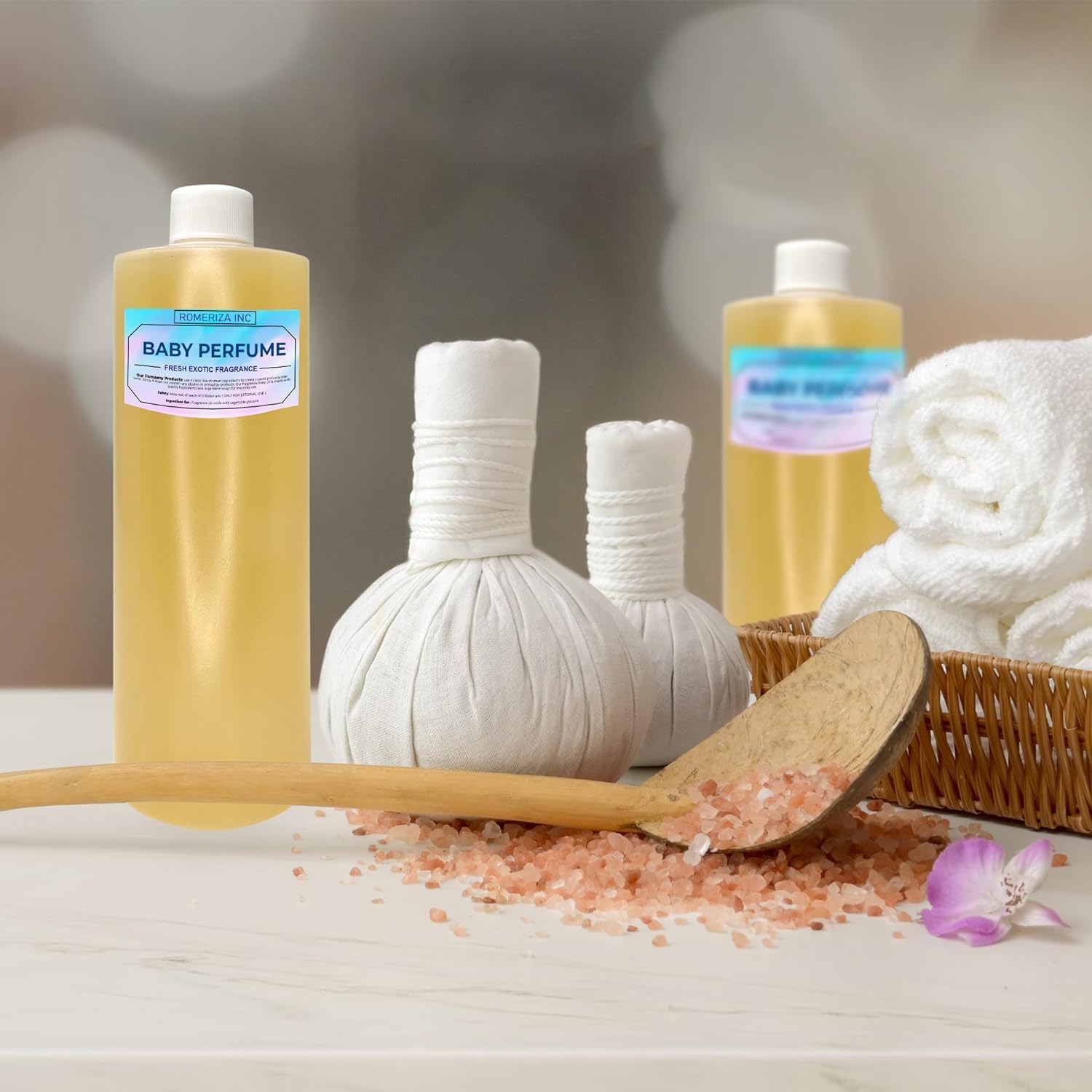 ROMERIZA INC. oil texture on skin demonstrating fast-absorbing feel