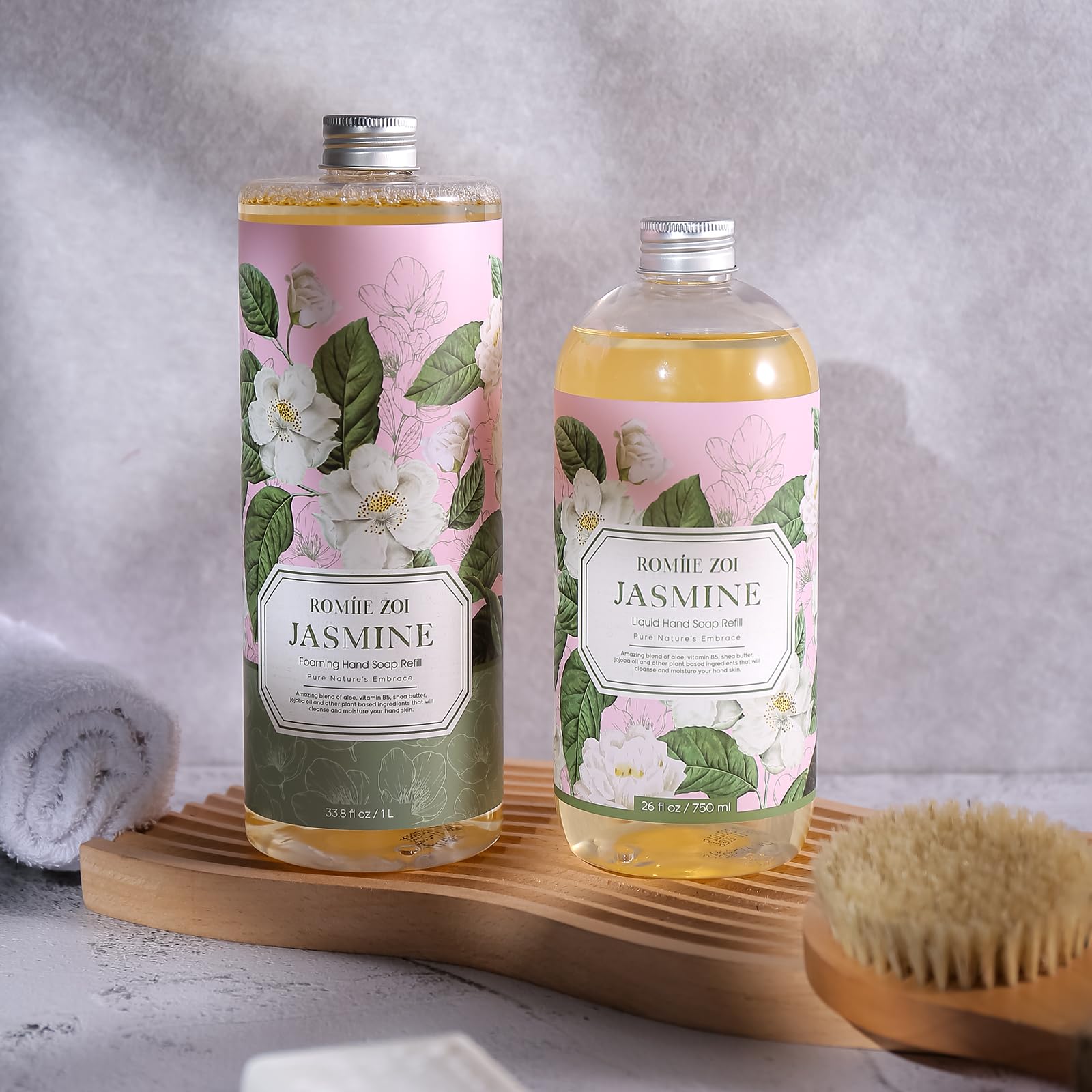 ROMIIE ZOI bathroom lifestyle setting adding a pleasant jasmine aroma