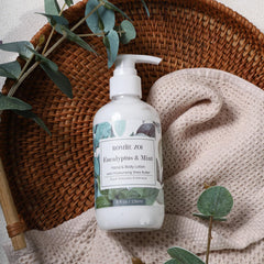 ROMIIE ZOI product label close-up showing ingredient transparency benefit