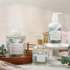 ROMIIE ZOI with jojoba and shea illustrating nourishing botanical benefit