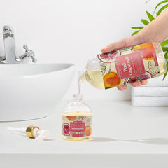 ROMIIE ZOI soapy lather on hands showing effective yet soft cleanse