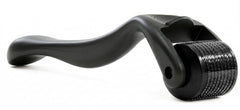 ROSELYNBOUTIQUE derma roller front view showing compact design and easy grip