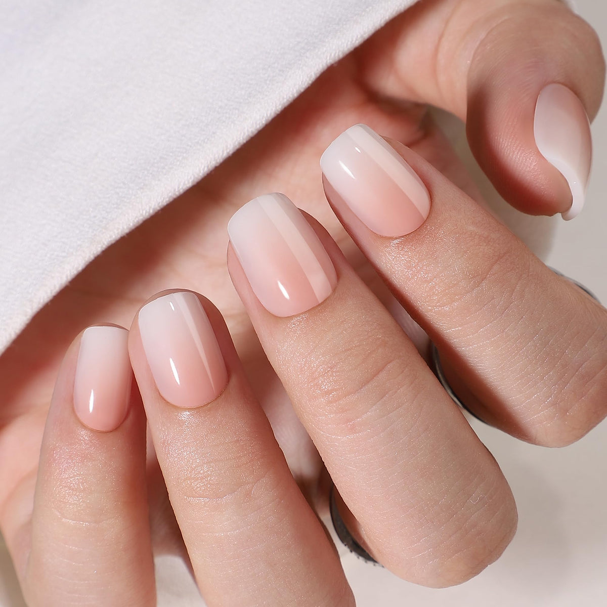 RPNZL front packaging showing peach ombre nails and kit contents
