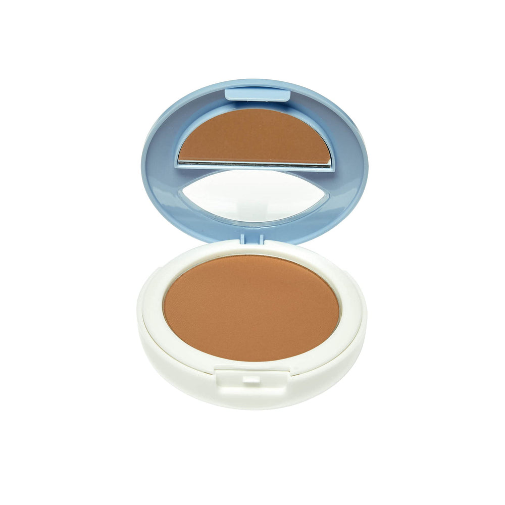 Ruby Kisses close-up powder texture highlighting matte, pore-blurring finish