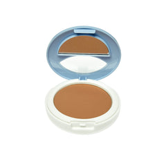 Ruby Kisses close-up powder texture highlighting matte, pore-blurring finish