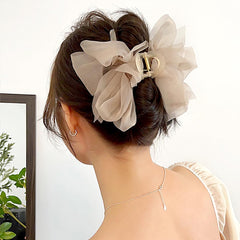 RUIYDZ styled with a date outfit highlighting chic look and accessory versatility