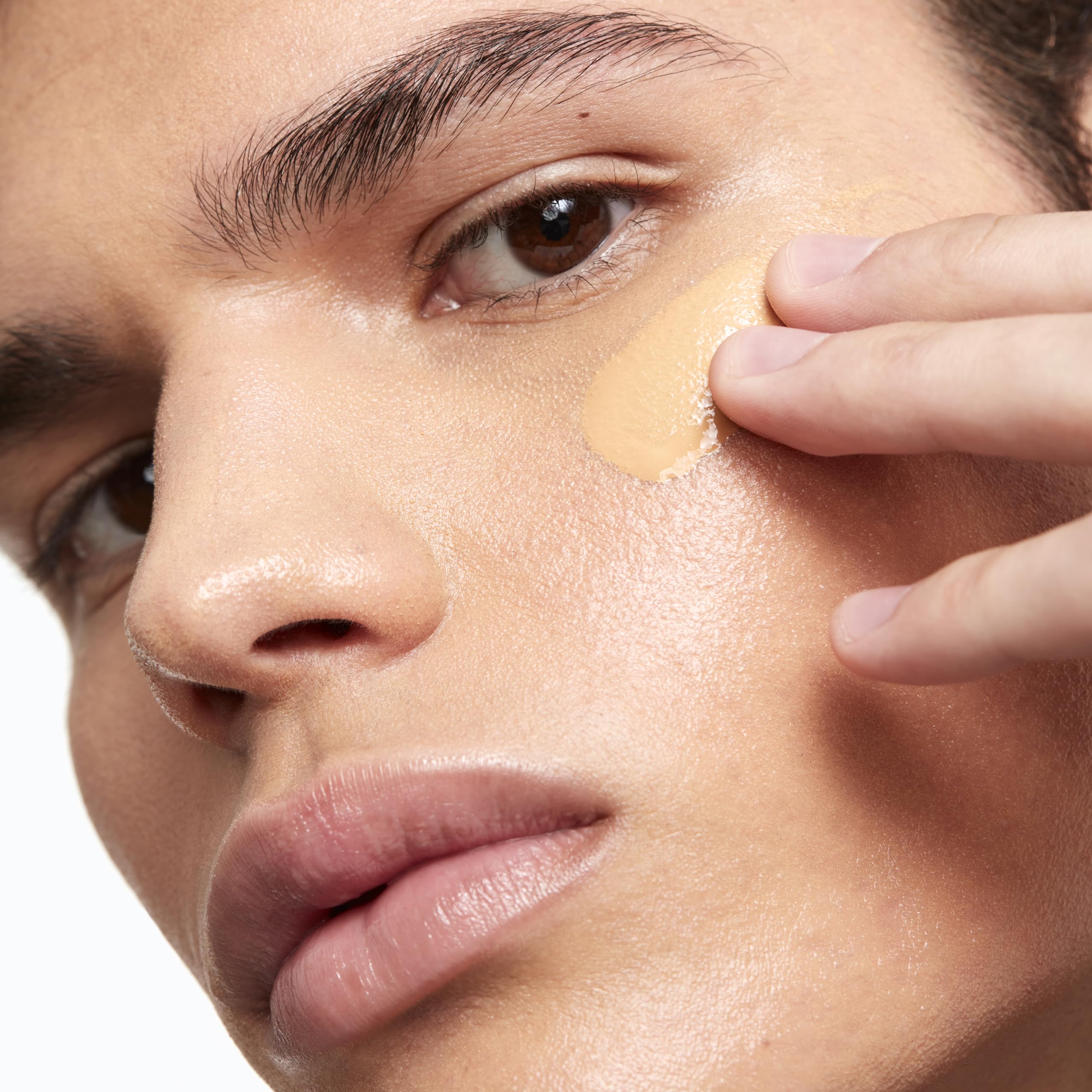 Saie texture swatch demonstrating dewy serum-pigment blend benefit