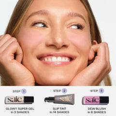 Saie Starglow pump dispensing champagne gel for brightening effect