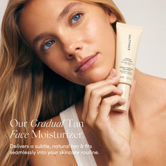 SALTYFACE moisturizer texture close-up highlighting hydrating finish