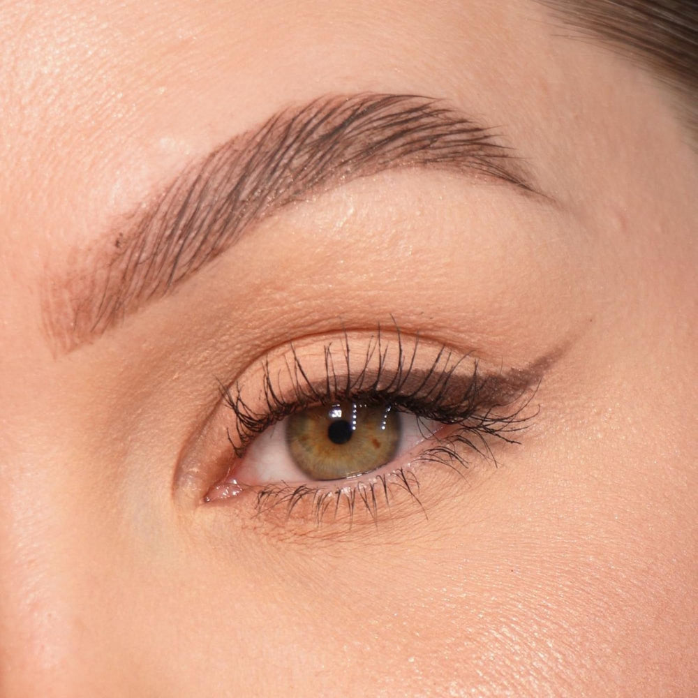 Sandstone Scandinavia pencil tip closeup highlighting creamy glide and defined application