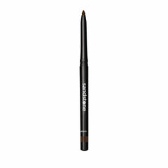 Sandstone Scandinavia applied on eye warm daylook displaying natural, soft lash‑line definition