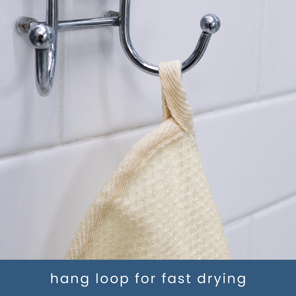 S&T INC. hang loop detail enabling quick drying and reduced mildew risk