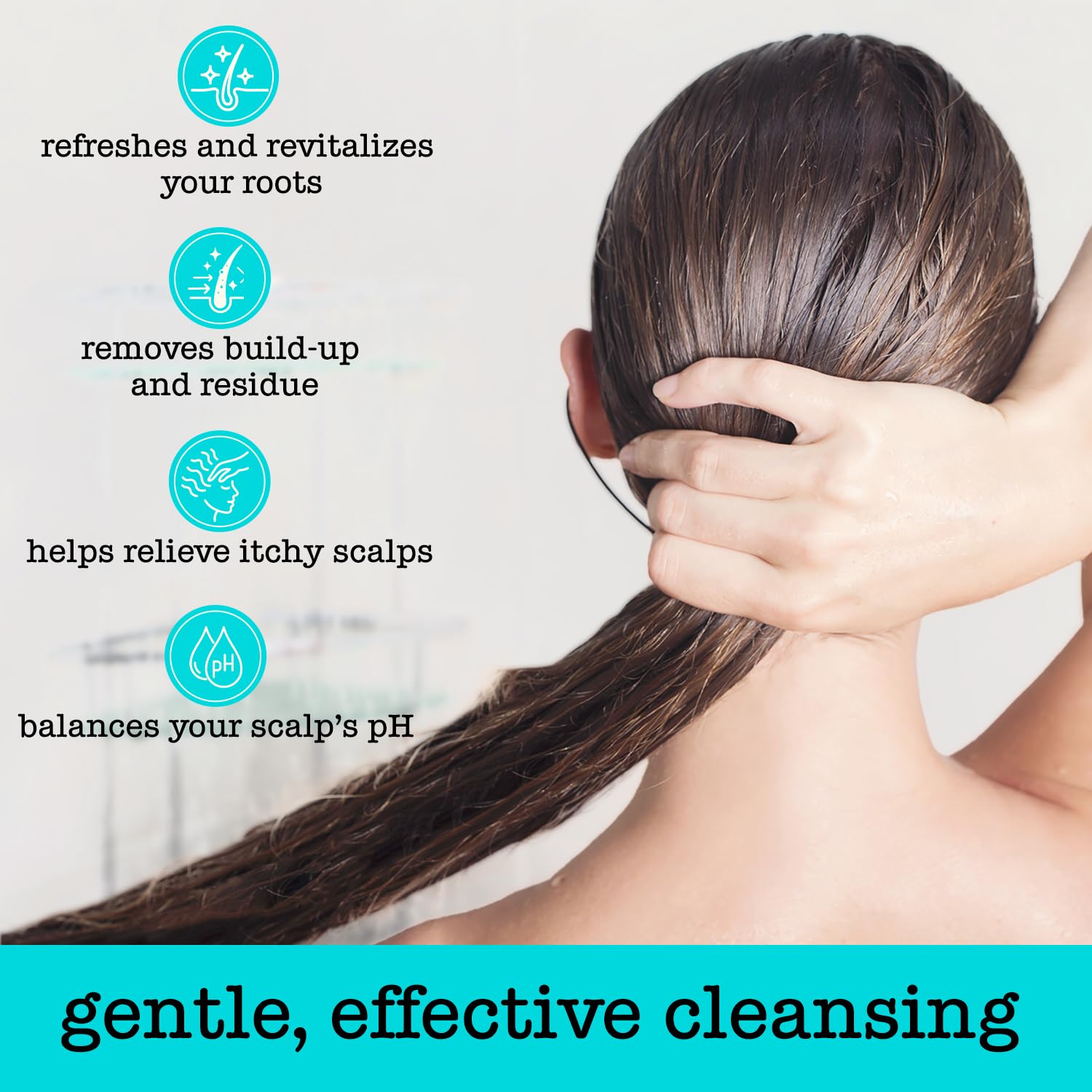 SAUCE BEAUTY pour texture showing clear rinse consistency for gentle application