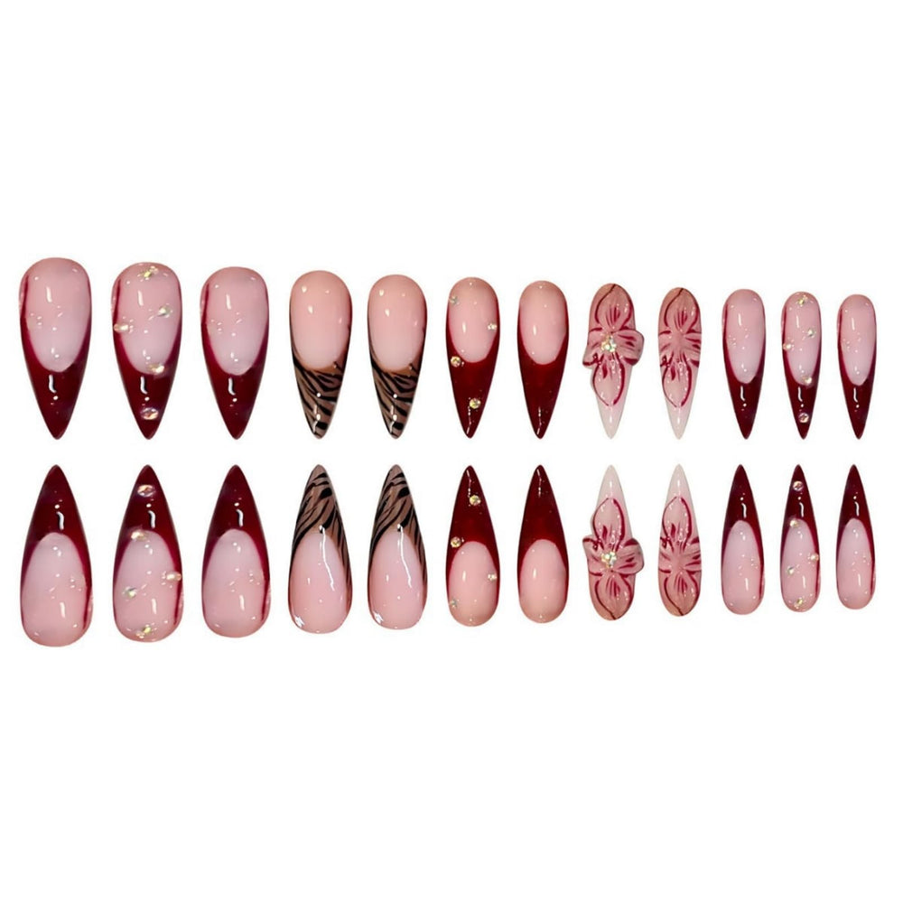 SEENEEY leopard pattern nail tip showing bold print and eye-catching contrast
