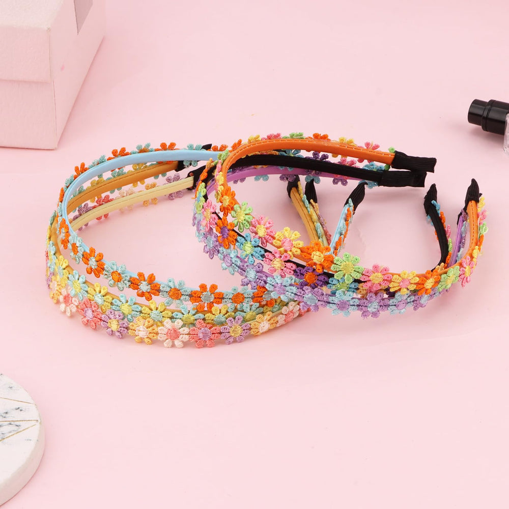 Semato side profile of elastic band stretched to show flexible comfortable fit
