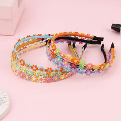Semato side profile of elastic band stretched to show flexible comfortable fit