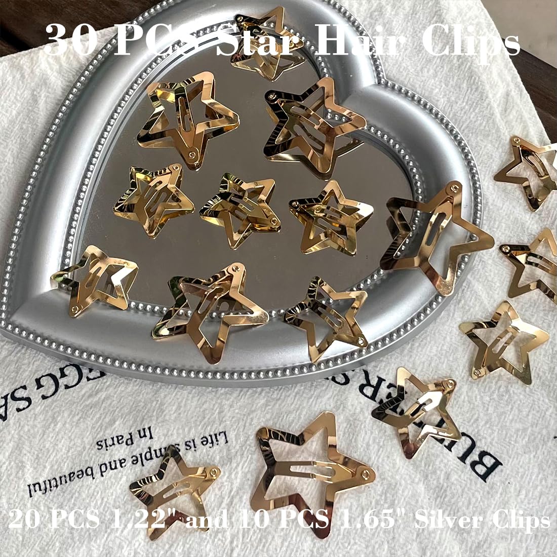 Seneeel clips in hand size comparison illustrating two clip sizes