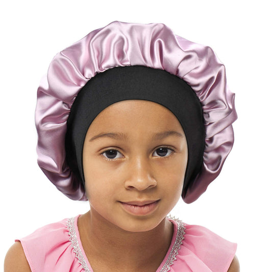 SENGTERM bonnet front view showing neat silhouette and secure fit benefit