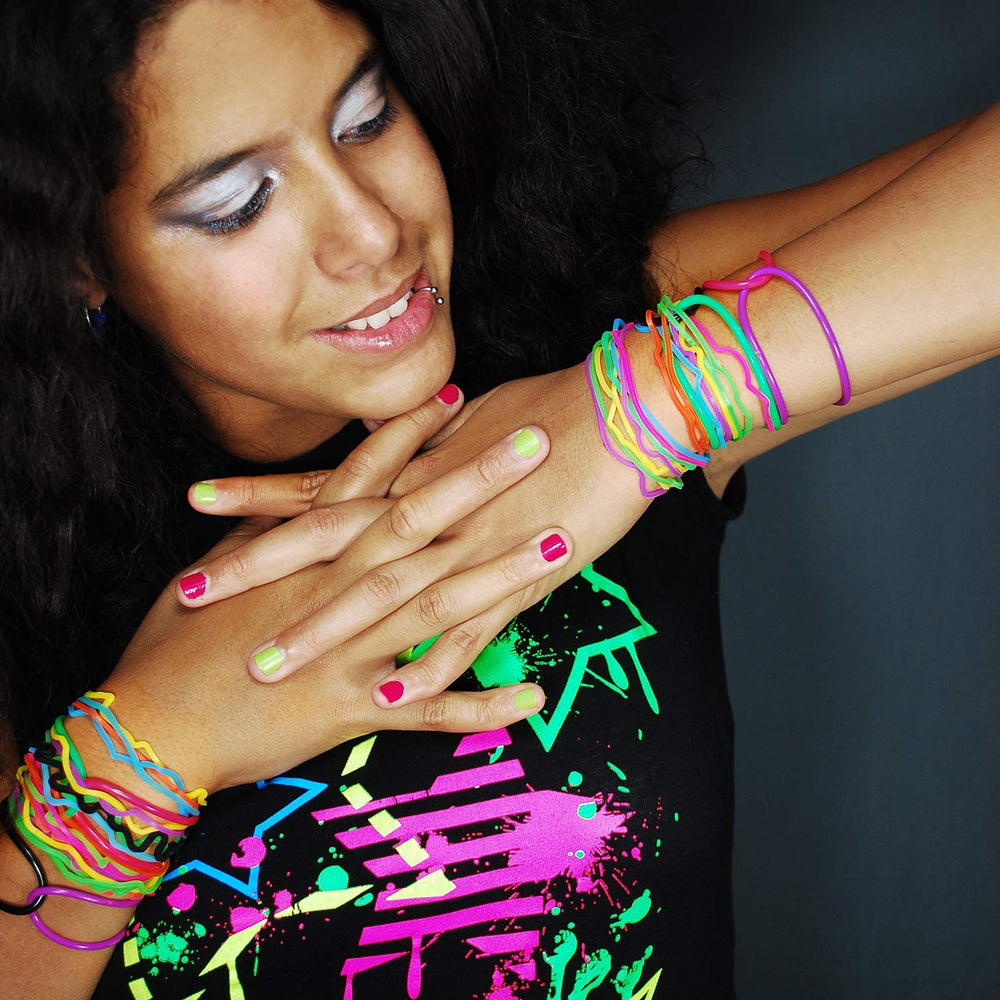 Senkary black and white bracelets detail emphasizing neutral color options for matching