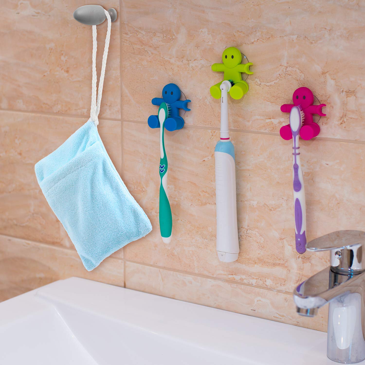 Shappy pouch producing rich foam to speed up lathering and cleansing