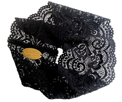 ShariRose close-up of floral lace scalloped edge highlighting detail