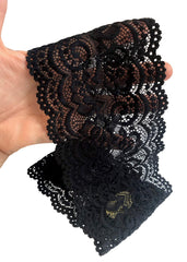 ShariRose folded wide band demonstrating slimmer styling option